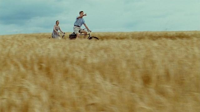 女大男五岁适合在一起么，夫妻更佳年龄差