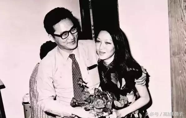 988年4月20日姻缘,1945年4月20日通过"