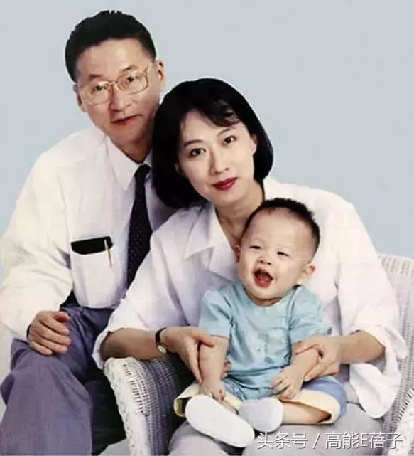 988年4月20日姻缘,1945年4月20日通过"