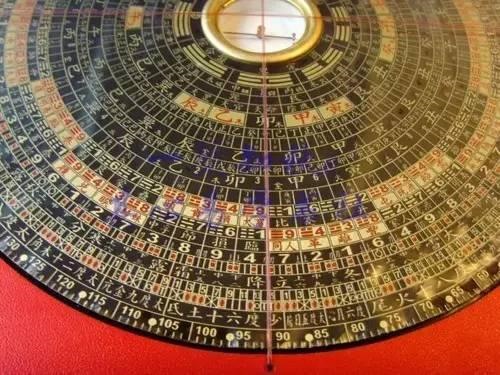 城头土命女生适合干的行业，城墙土适合做生意吗