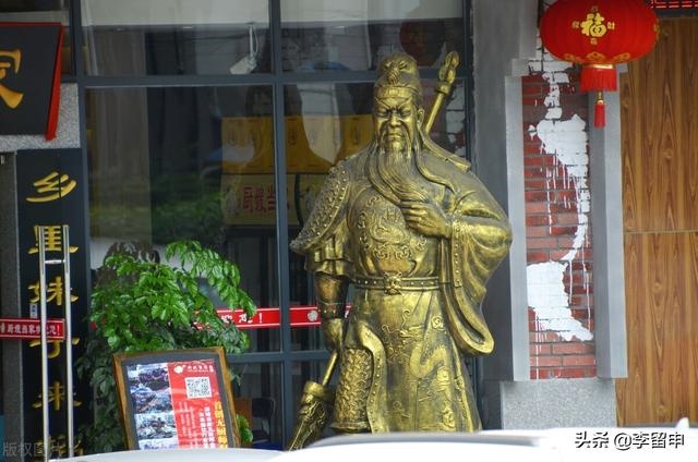 属兔人做什么生意发财,1987年兔33岁后财运2022