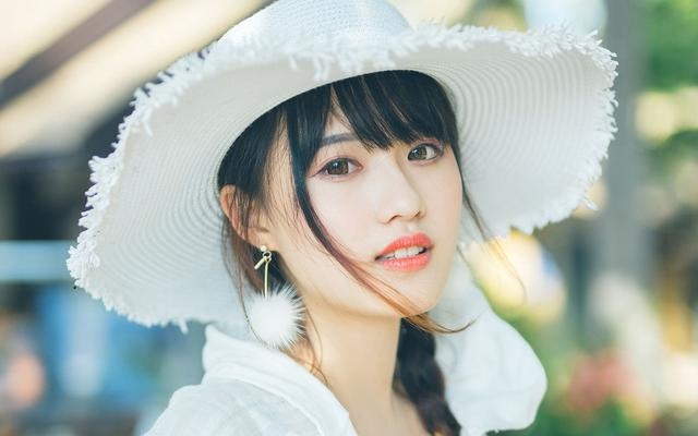 属鼠女47会离婚吗,1984属鼠的婚姻和命运