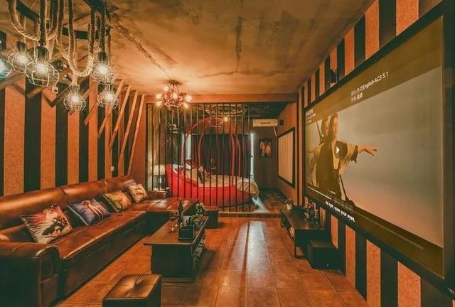 属猪2032年几岁，属猪今年15岁2月初9