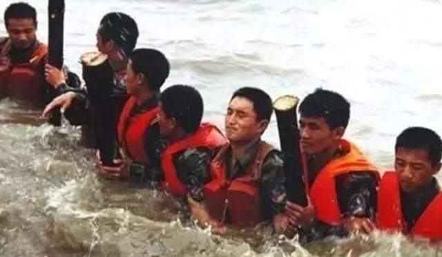 998虎百年难遇，属虎1998年的男孩命运"