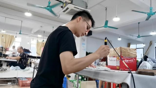 有什么办法让老鼠出来，晚上睡觉发现有老鼠怎么办