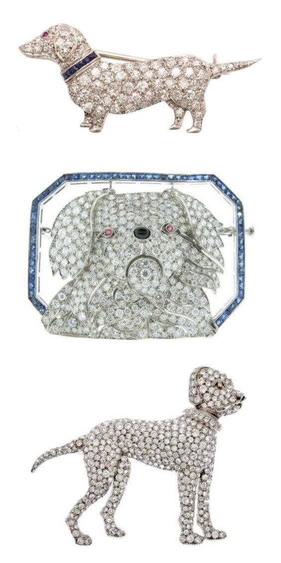 属狗要带什么比较好，属狗女的适合带什么