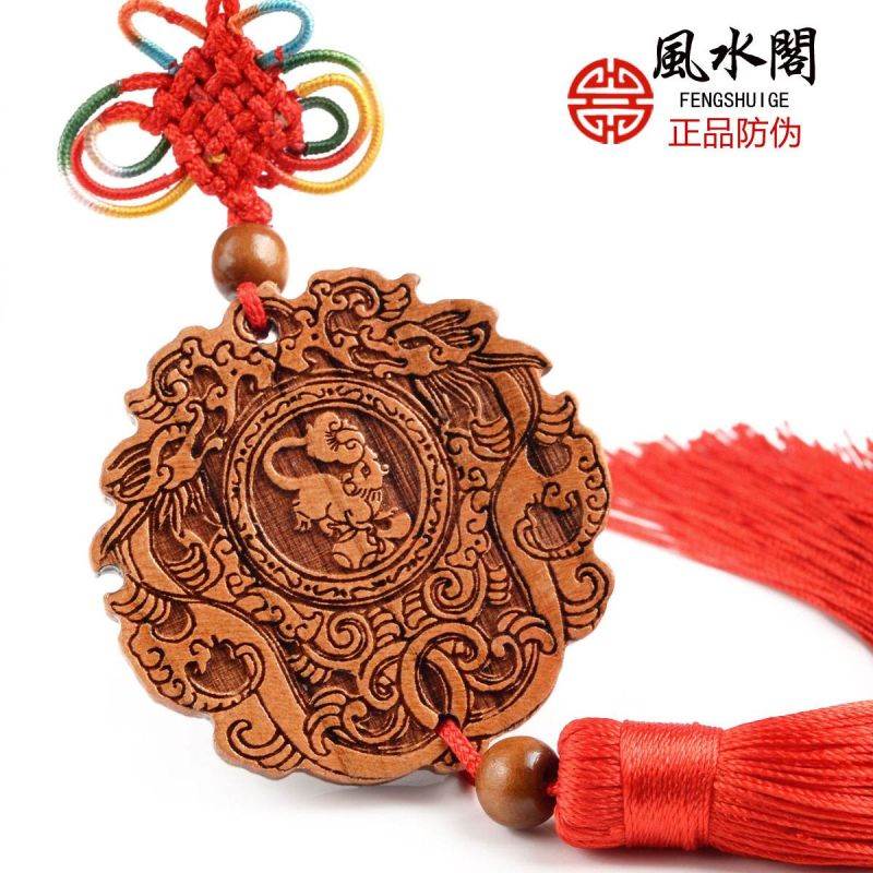 2年属鼠的女人佩戴什么更好，72年属鼠48岁有一灾2022"