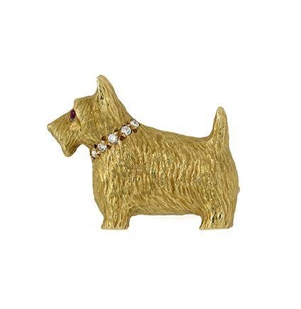 属狗要带什么比较好，属狗女的适合带什么