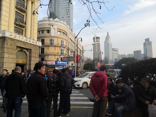 打牌看方位财运指南针，今天打牌哪方能赢