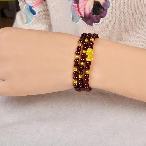 女人戴几颗转运珠更好，女人转运珠一般带几颗