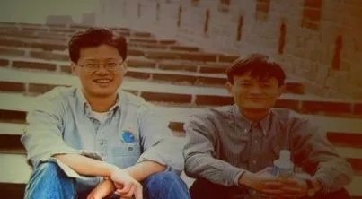 8年适合哪一年结婚，98年虎女什么时候结婚更好"