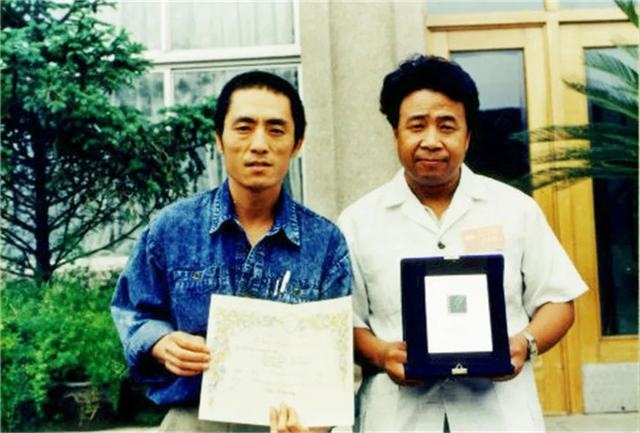 4年狗男婚姻与命运，94的狗今年的婚姻如何"