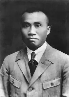 923年多少岁，1922年多少岁"