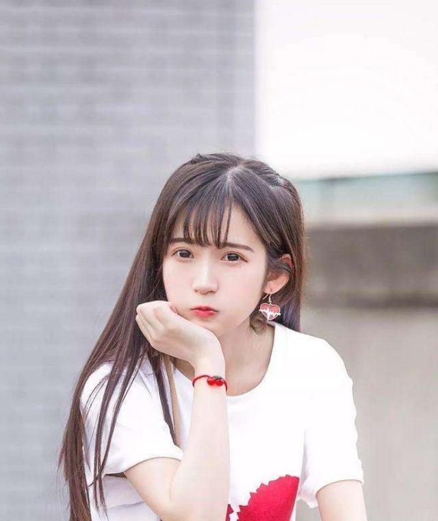 4年鼠女36岁幸运色,属鼠女孩五行"