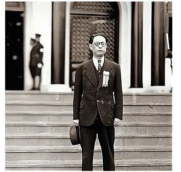 921年多少岁,1900年多少岁"