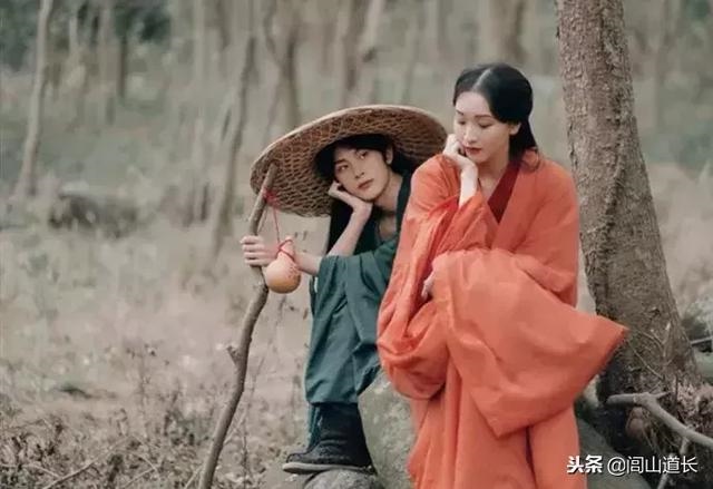 001年属蛇的桃花劫，2022