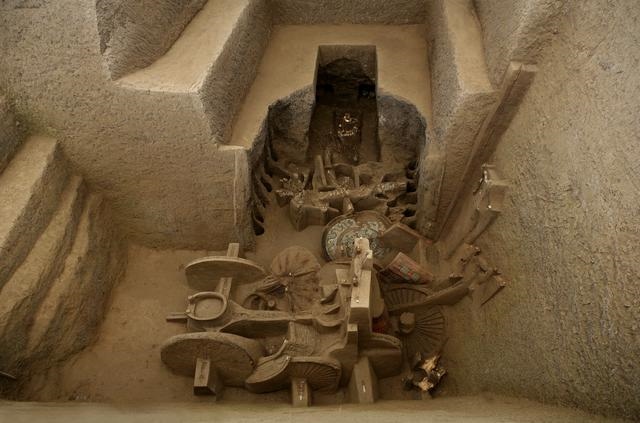 属鼠女出生农历四月初八，属鼠农历四月出生好吗男人