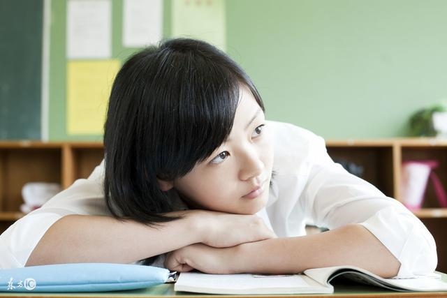 976年龙女婚姻怎么样,76年龙女桃花运"