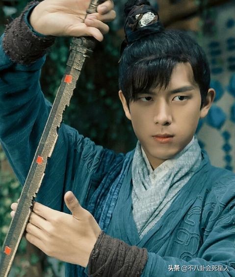 0岁显老像二十七八岁，今年我20岁看着像27岁"