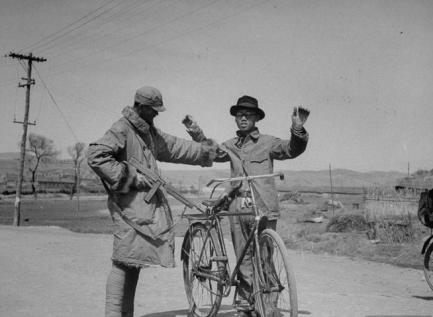 984年出生女是什么命，1984年出生的鼠是什么命"