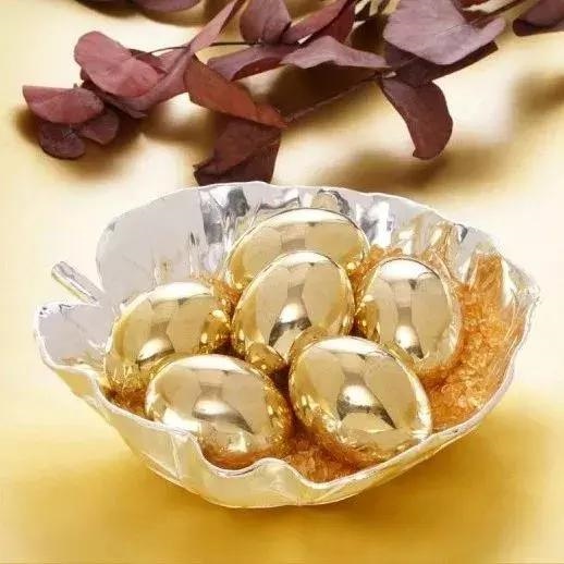 4年鼠女适合做什么生意，84年属鼠人做哪种生意最旺"