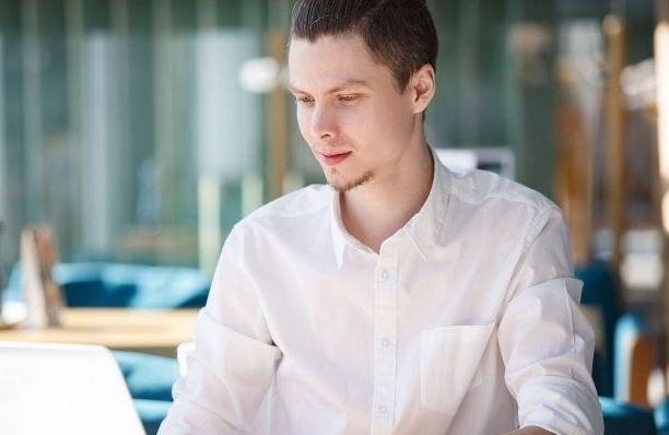 做天蝎男的婚外情人，中年天蝎男对婚外情