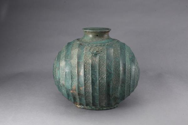 属鼠女出生农历四月初八，属鼠农历四月出生好吗男人