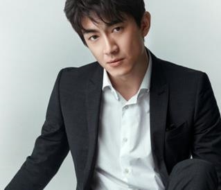 属鼠男怕什么的女人，属鼠男喜欢一个人后