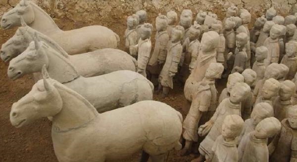 984属鼠女财运方位，84年属鼠人最穷不过36岁"