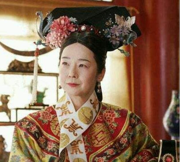 6年龙女有多少男人，76年属龙45岁命运"