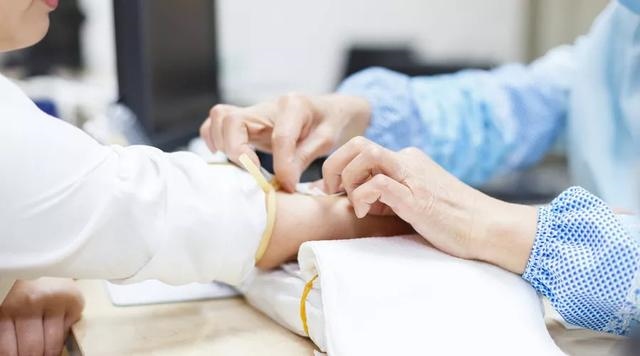 3岁是不是很难受孕，33岁怀孕要注意什么"