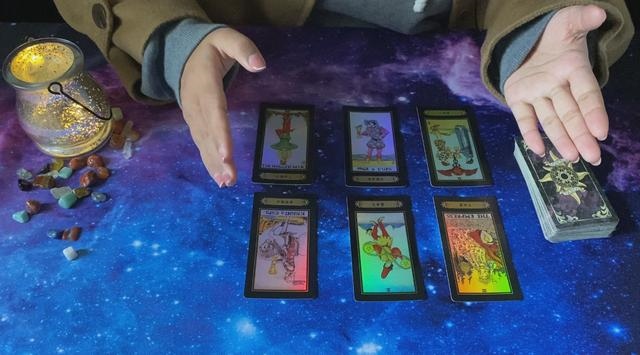 水瓶座近期感情运势，2022 年追回旧爱的星座男