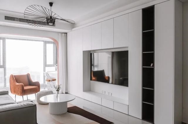 属兔电视背景墙什么更佳，属兔客厅适合挂什么画