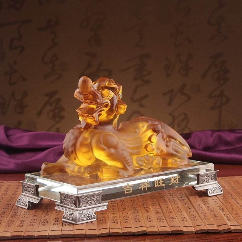 属兔人戴什么辟邪旺财，2022 年属兔带牛佩件