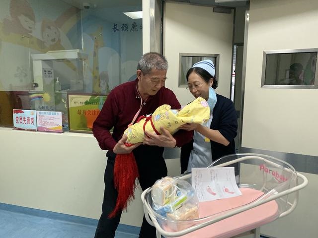 属兔60多岁是哪年出生，属虎婚配属相