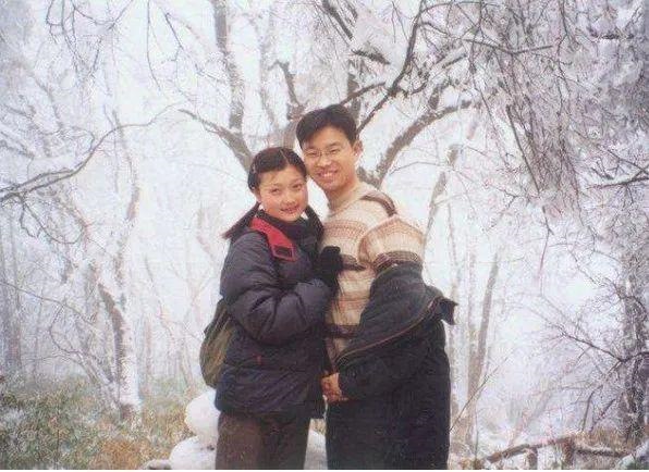 男属蛇与十二生肖婚配齐家 ，男蛇女兔女大两岁好么