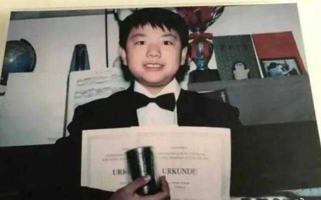 属龙是零几年出生的，属龙的都足那年出生的