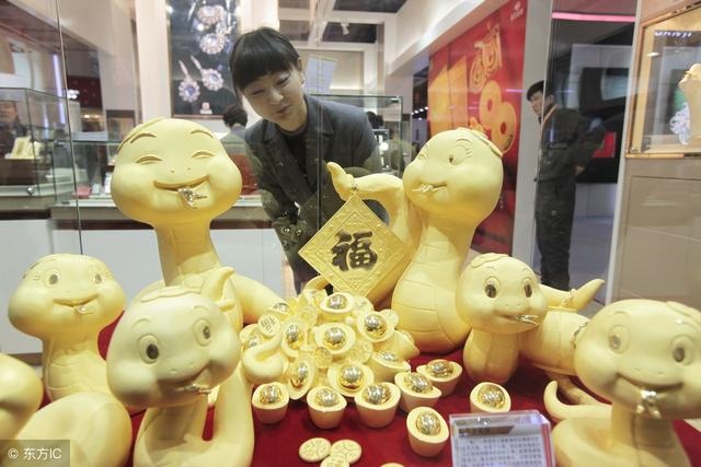 属蛇今年婚姻运势如何，属蛇女今年婚姻状况如何