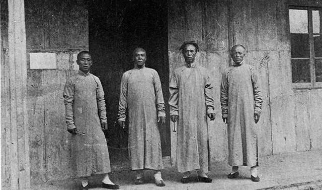 4年属龙死于哪一年，属龙男喜欢女人床上什么表现"