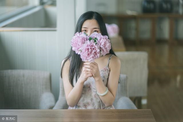 正缘桃花出现的感应，男女有缘分心有灵犀