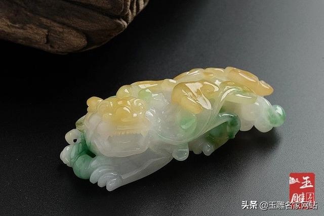 一对貔貅八字的摆放图，一对貔貅的摆放图