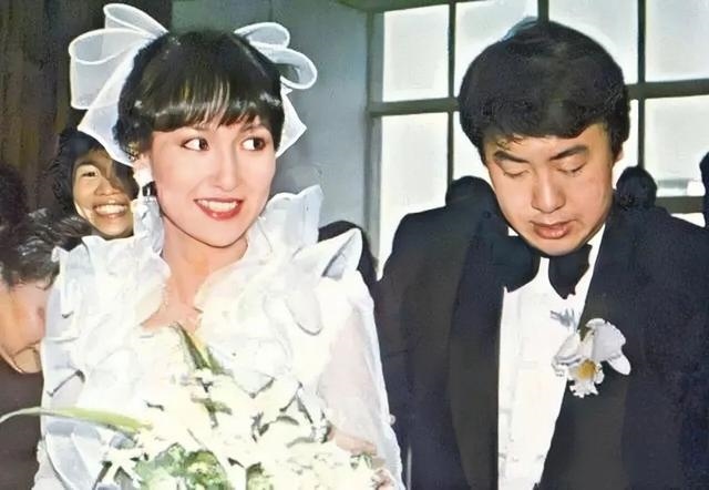 994年跟1998年配吗，1994年属狗更佳婚配"