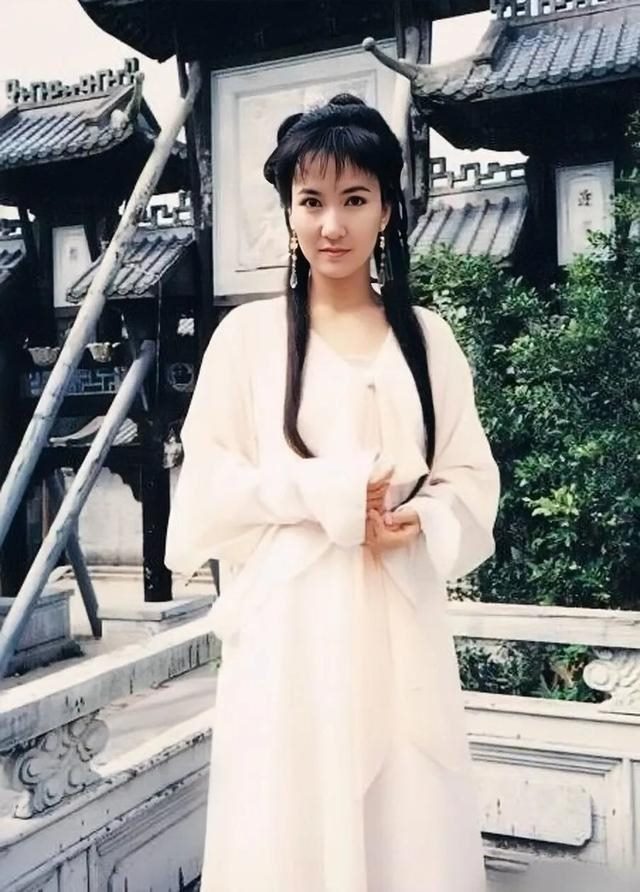 994年跟1998年配吗，1994年属狗更佳婚配"