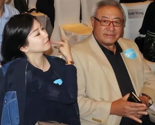 994年跟1998年配吗，1994年属狗更佳婚配"