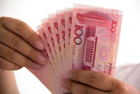 2年属虎下半年运势，62年属虎人的终身寿命"