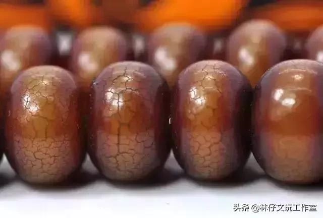 7年属兔适合佩戴什么手串，1987属兔佩戴什么更好"