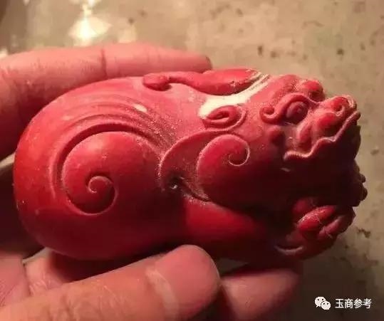 玉貔貅吊坠图片，6种人千万不能戴貔貅