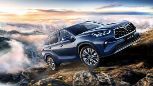 7兔适合的车色，属兔开什么颜色车最旺"