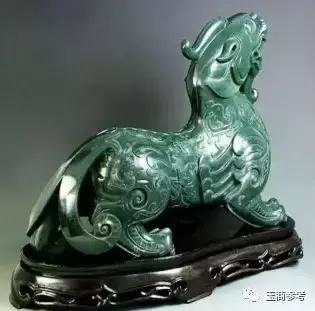 玉貔貅吊坠图片，6种人千万不能戴貔貅