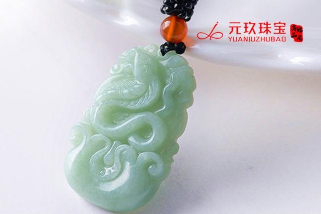 属兔的人适合戴玉嘛，属兔的最忌讳什么物件